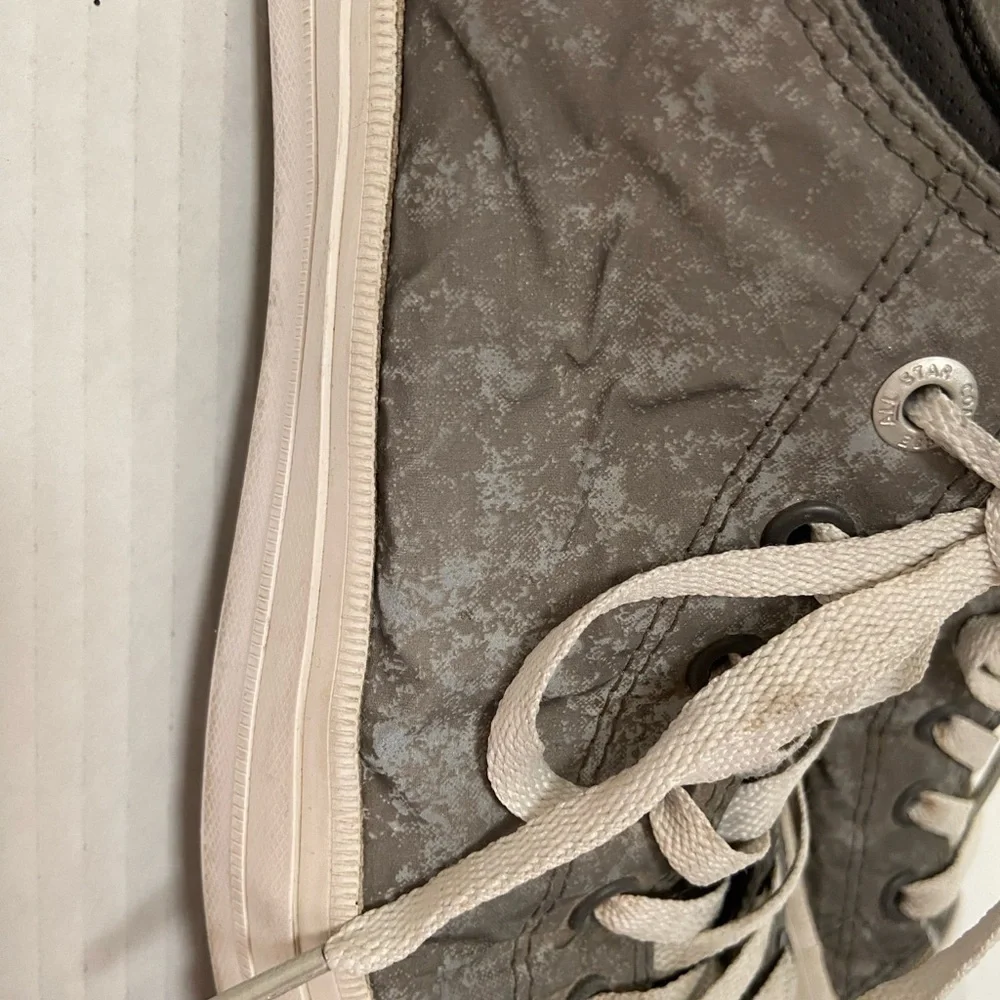 Chuck Taylor Size 11 Converse silver tennis shoes - Picture 3 of 8